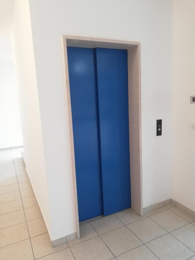 شقة Marconi House ألبا أدرياتيكا المظهر الخارجي الصورة